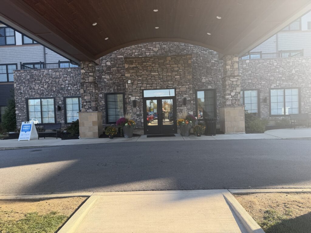 Discover how Vitalia Mentor creates welcoming first impressions through team maintenance routines, landscaping, lighting, and door protection.